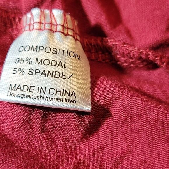 BRAND NEW DARK RED  SHORT SLEEVE WOMEN"S TOP - Picture 4 of 16